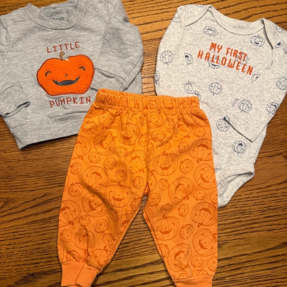 Adorable Halloween bundle! 3-6 months